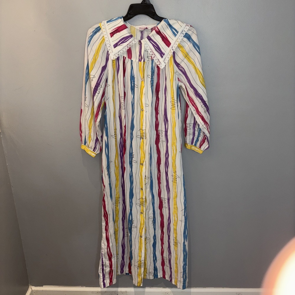VTG 70's Evelyn Pearson multi-colored striped Robe Nightgown Snap Buttons Size M